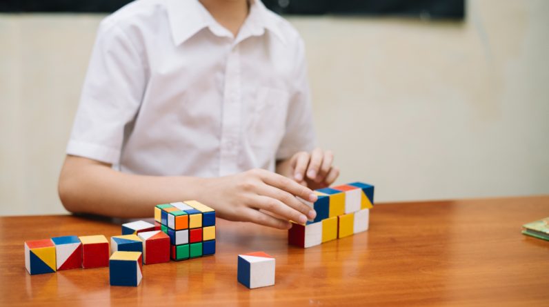 How to Turn Off World Builder in Minecraft Education Edition